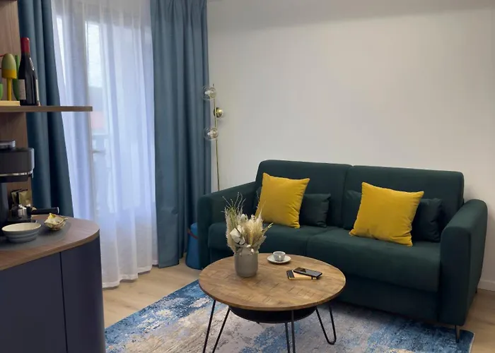 Hotel Domaine Les Clayères *